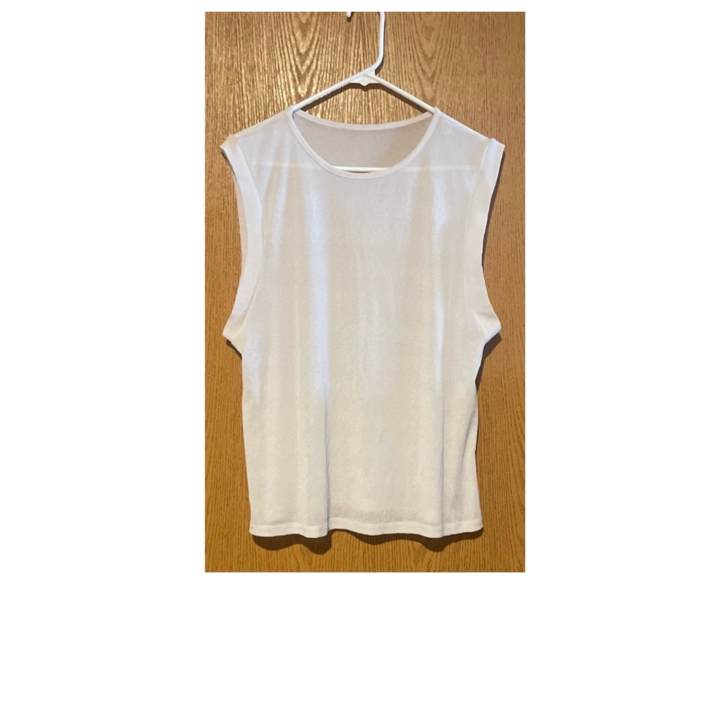 NWOT SUPER CUTE LIGHTWEIGHT MESH LIKE MUSCLE TOP!